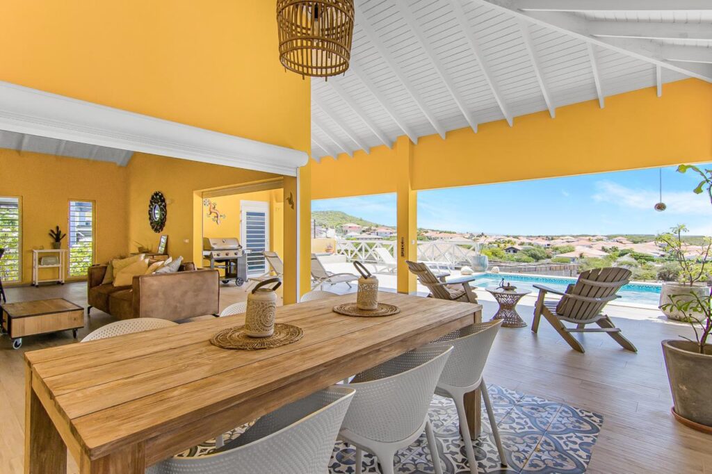 Villa Cuchita private villa with pool in Curaçao